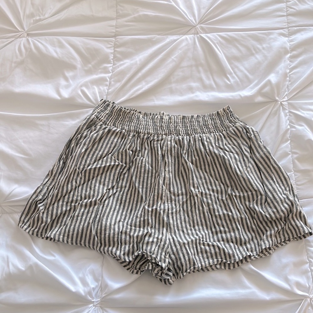 Ijoah Shorts